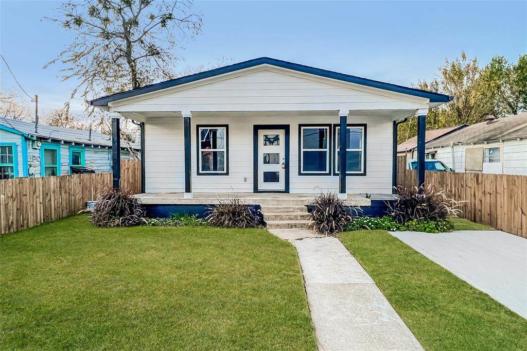 1004 Muncie Avenue - Photo 1