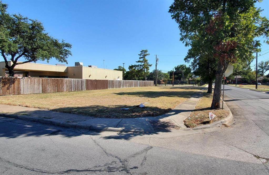 238 12th Street - Photo 1