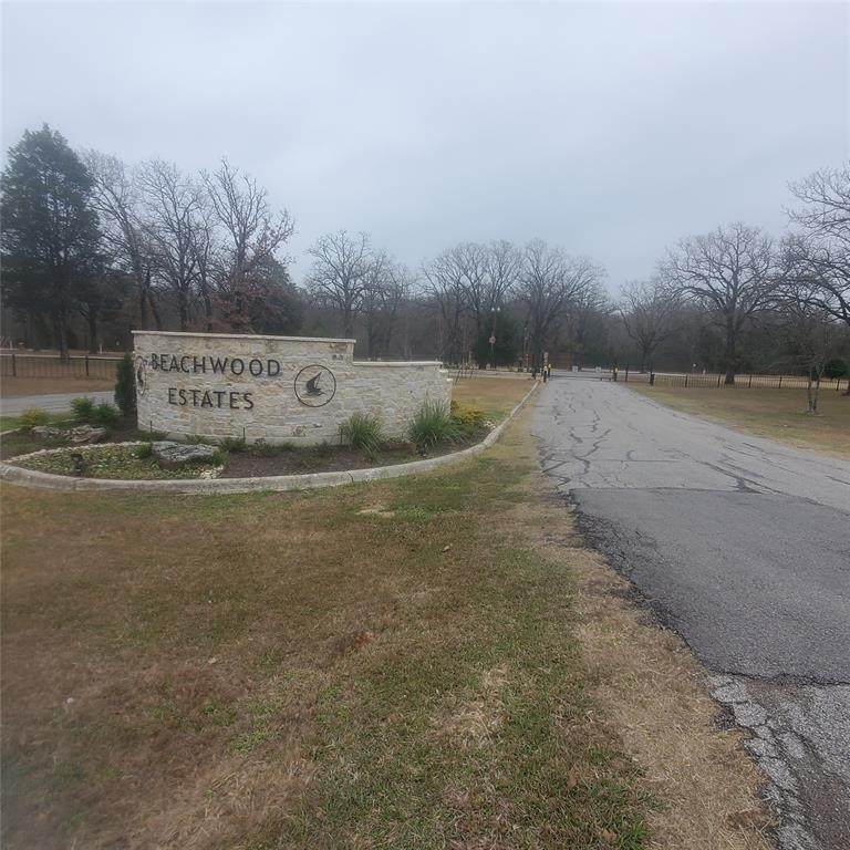 000 Westwood Drive - Photo 1