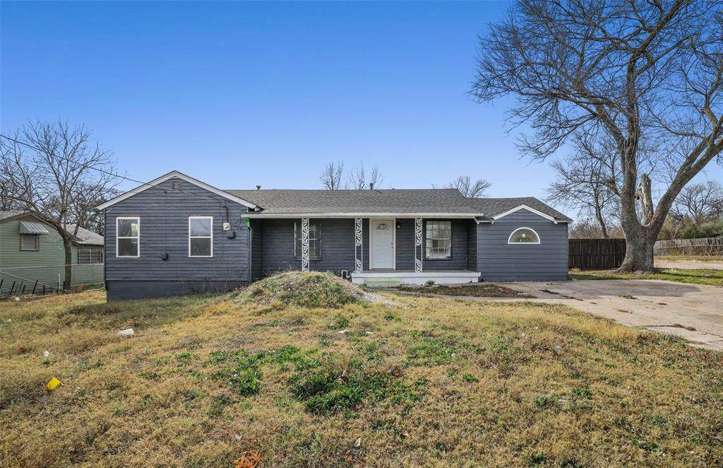 438 Annarose Drive - Photo 1