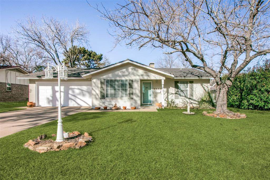 7437 Madeira Drive - Photo 1