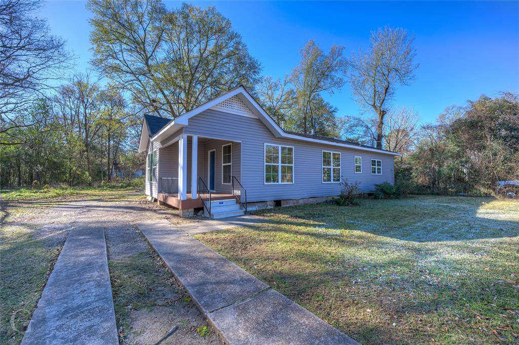 201 Olive Street - Photo 1