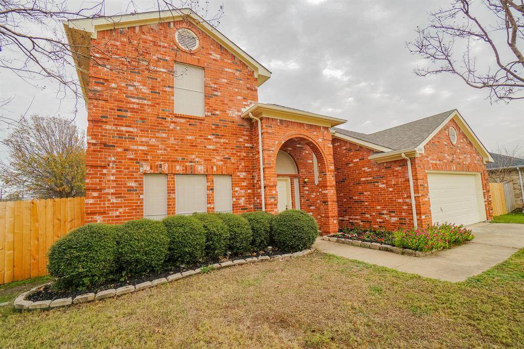 6001 Harwood Crossing Drive - Photo 1