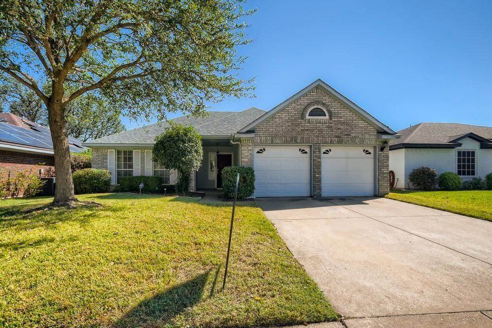 1209 Princeton Place - Photo 1