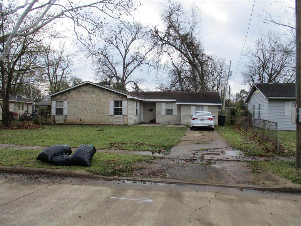 1808 Leslie - Photo 1