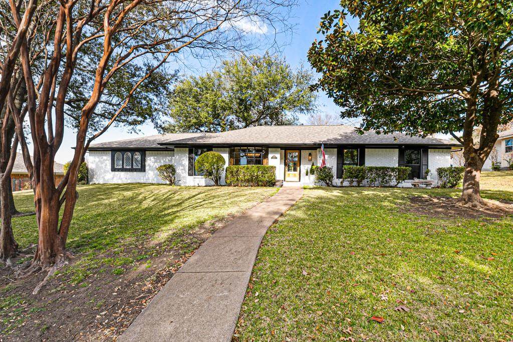 308 Rockbrook Drive - Photo 1
