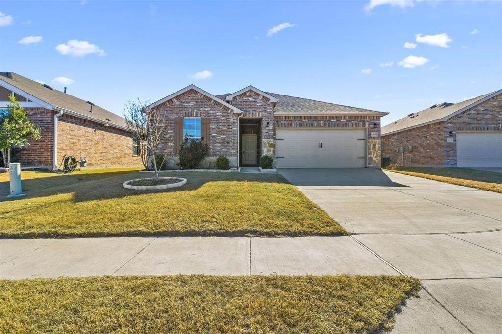 425 Mariscal Place - Photo 1