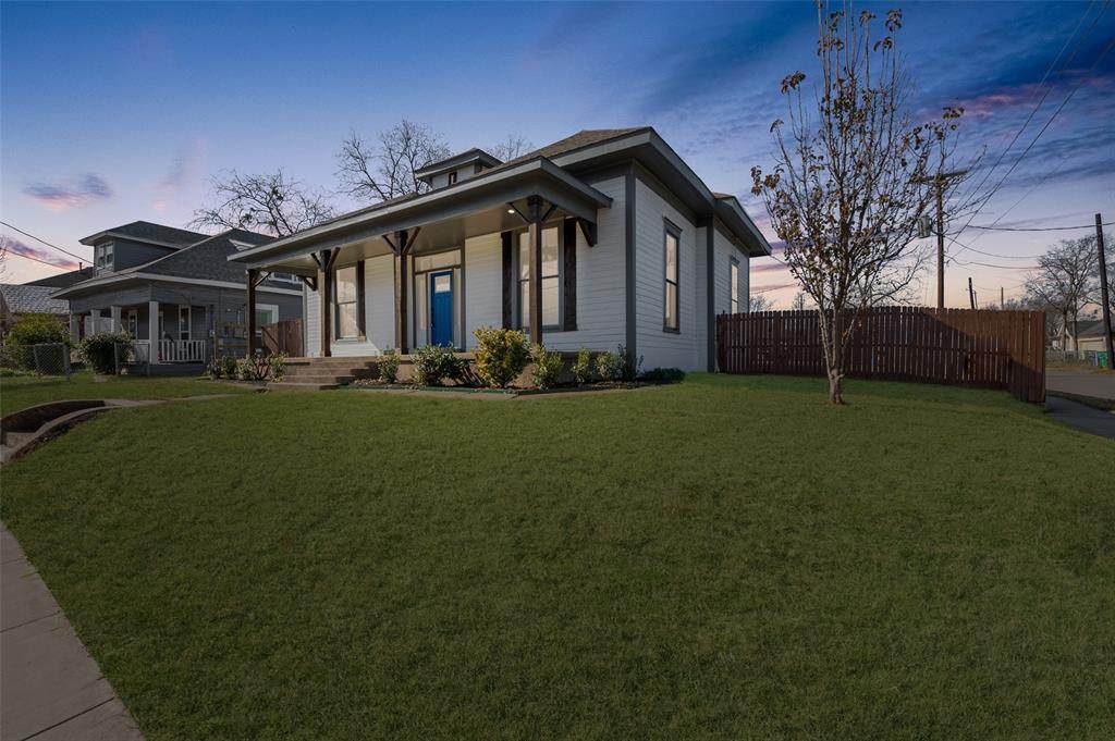 2604 Wellington Street - Photo 1