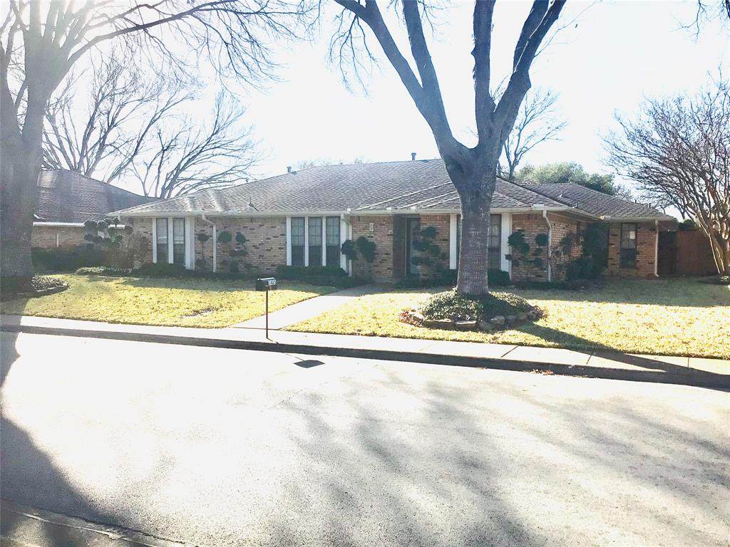 1425 Thunderbrook Drive - Photo 1