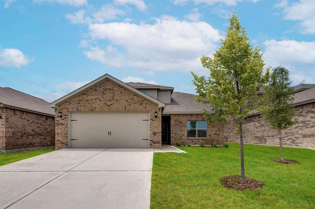 308 Drew Court - Photo 1