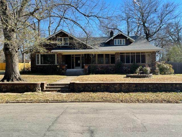 537 6th Street - Photo 1