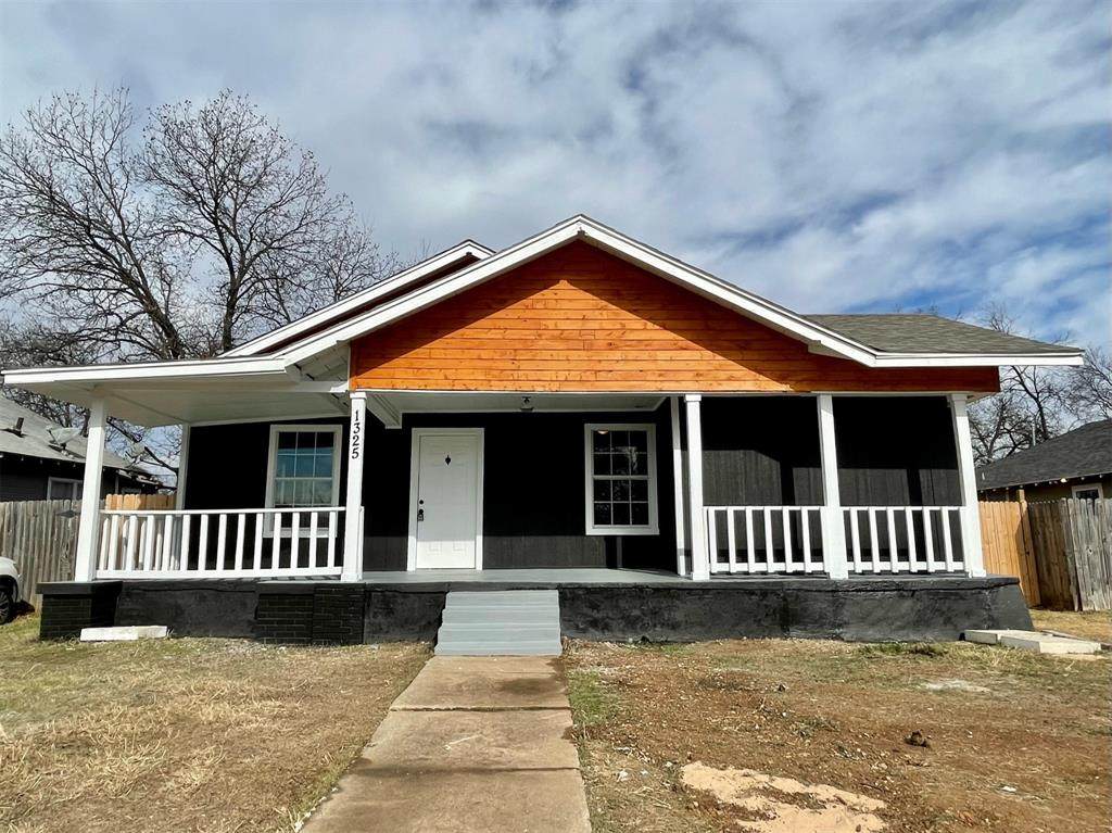 1325 Richmond Avenue - Photo 1