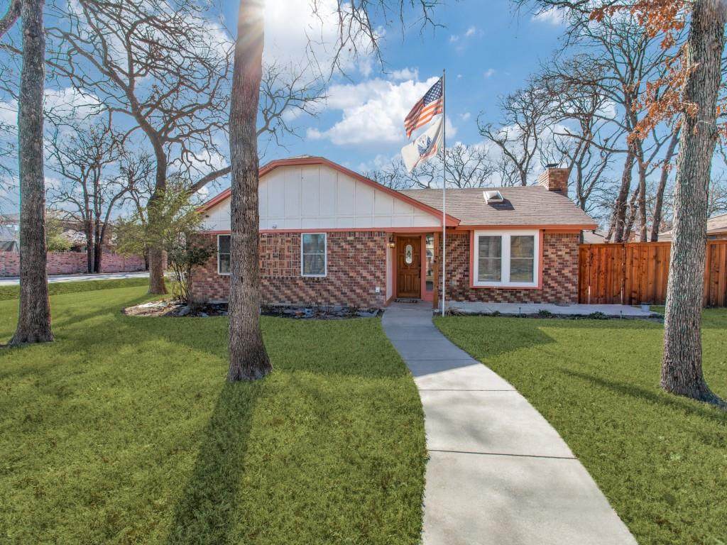 1124 Lake Ridge Drive - Photo 1