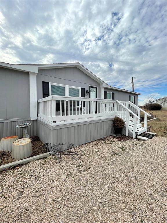 301 Private Road 4437 - Photo 1