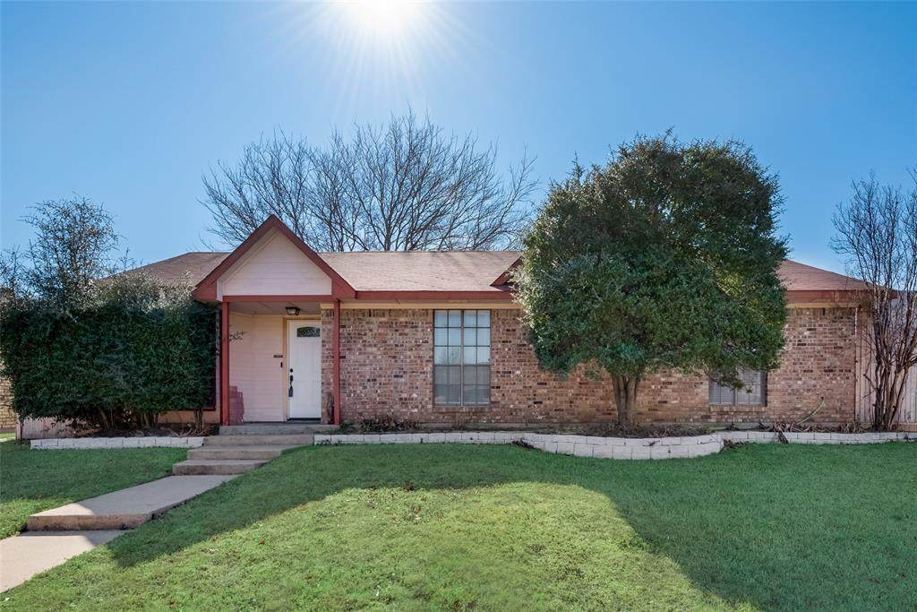 1322 Lark Lane - Photo 1