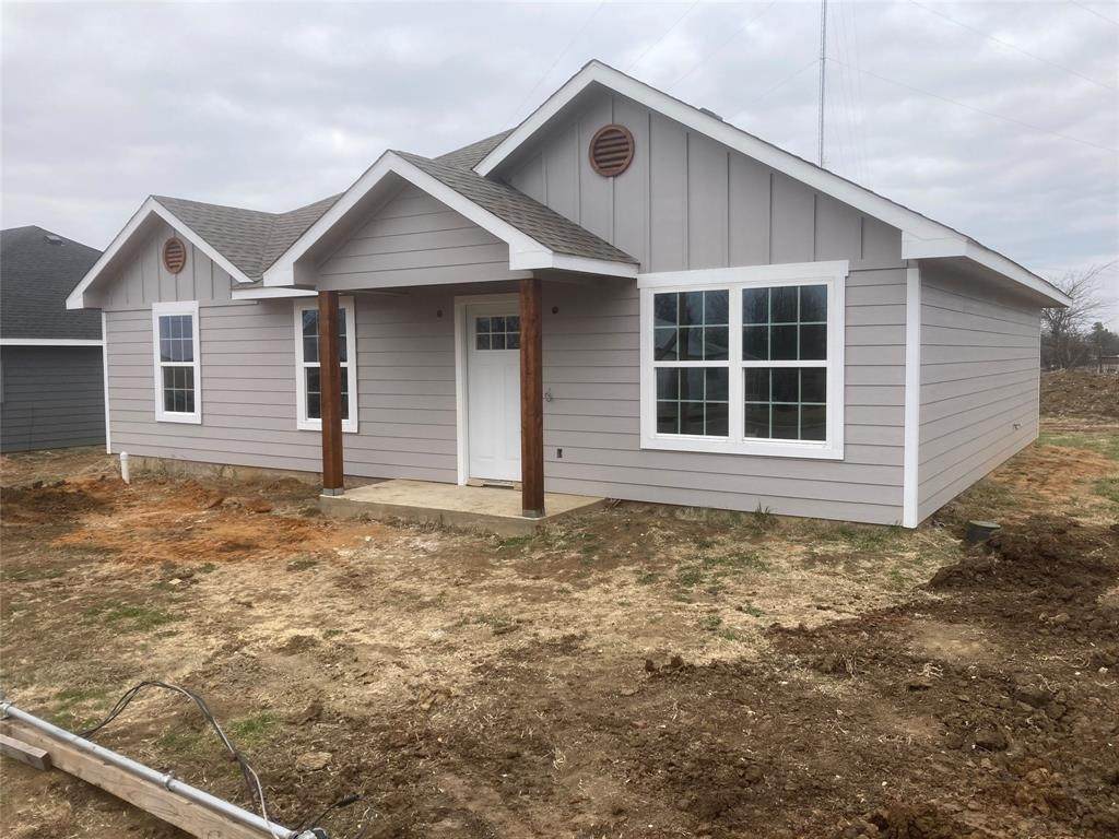 603 Water Street - Photo 1