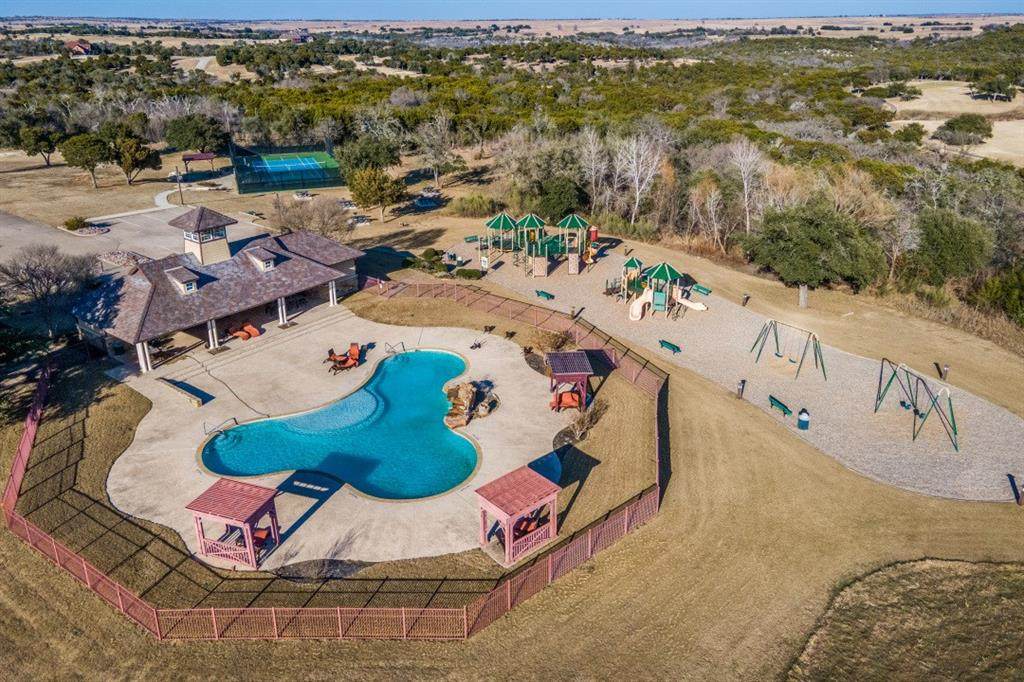 8115 Retreat Boulevard - Photo 1