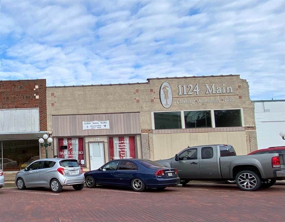 1126 Main Street - Photo 1
