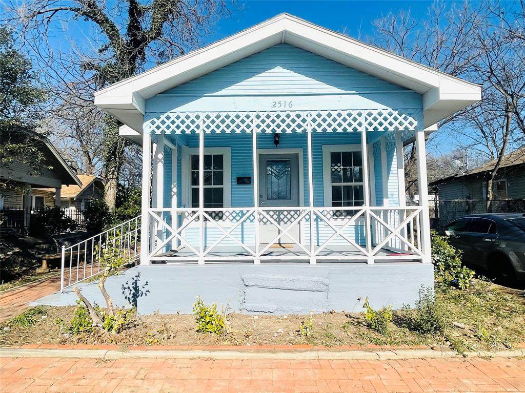 2516 26th Street - Photo 1