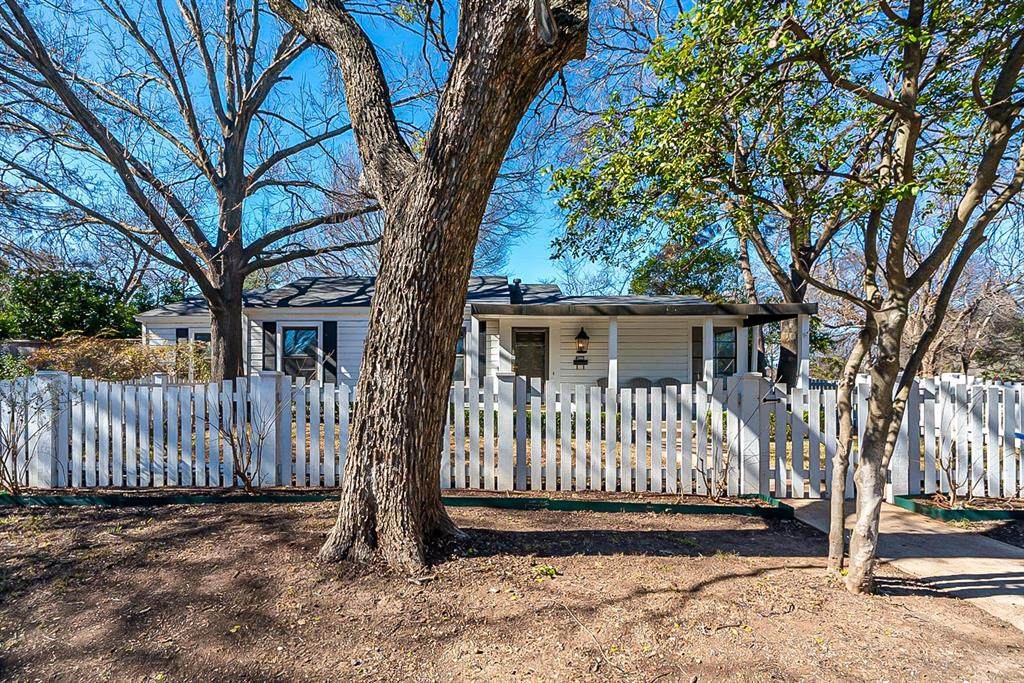 2900 Westridge Avenue - Photo 1
