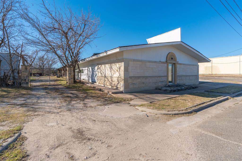001 St John Street - Photo 1