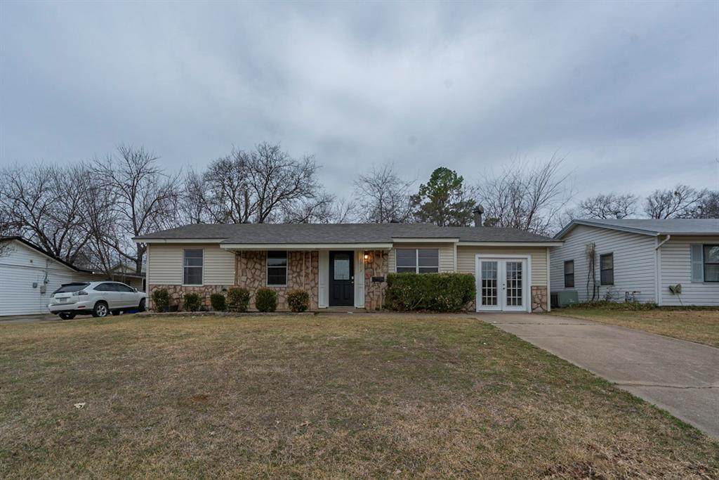 1013 Aransas Drive - Photo 1