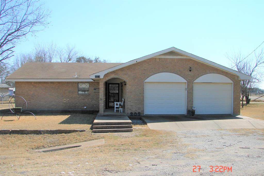205 Lucy Bertram Street - Photo 1