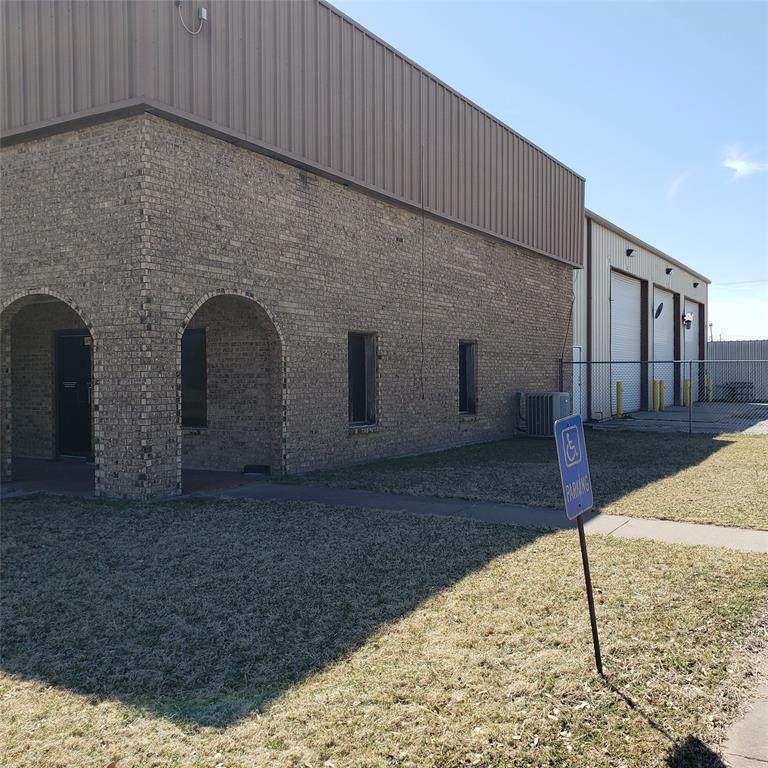 317 Lee Road - Photo 1