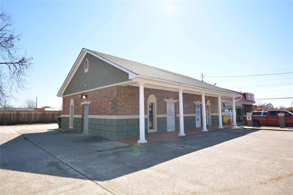 4045 Curtis Lane - Photo 1