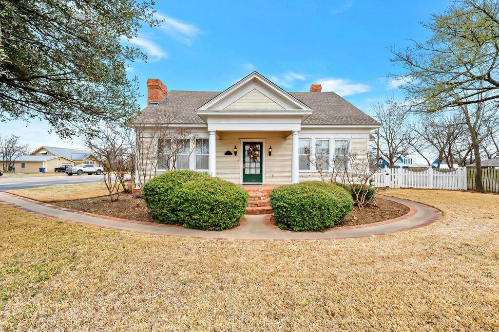 406 Brazos Street - Photo 1