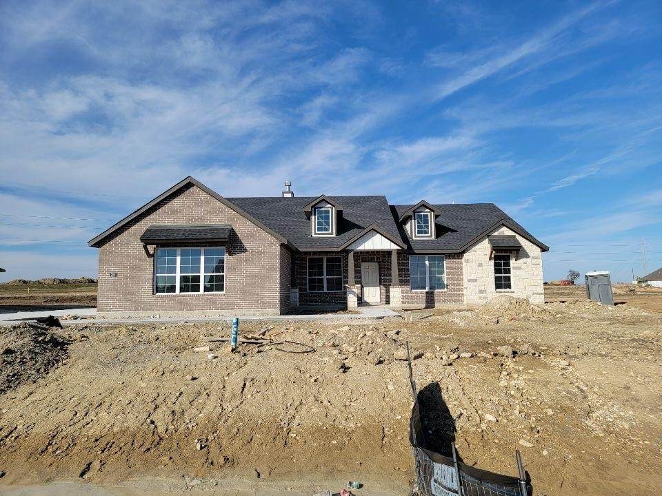 250 Stone Canyon Drive - Photo 1