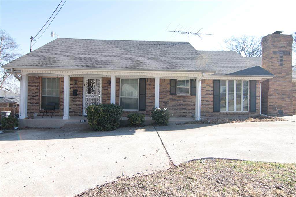 310 Avenue I - Photo 1