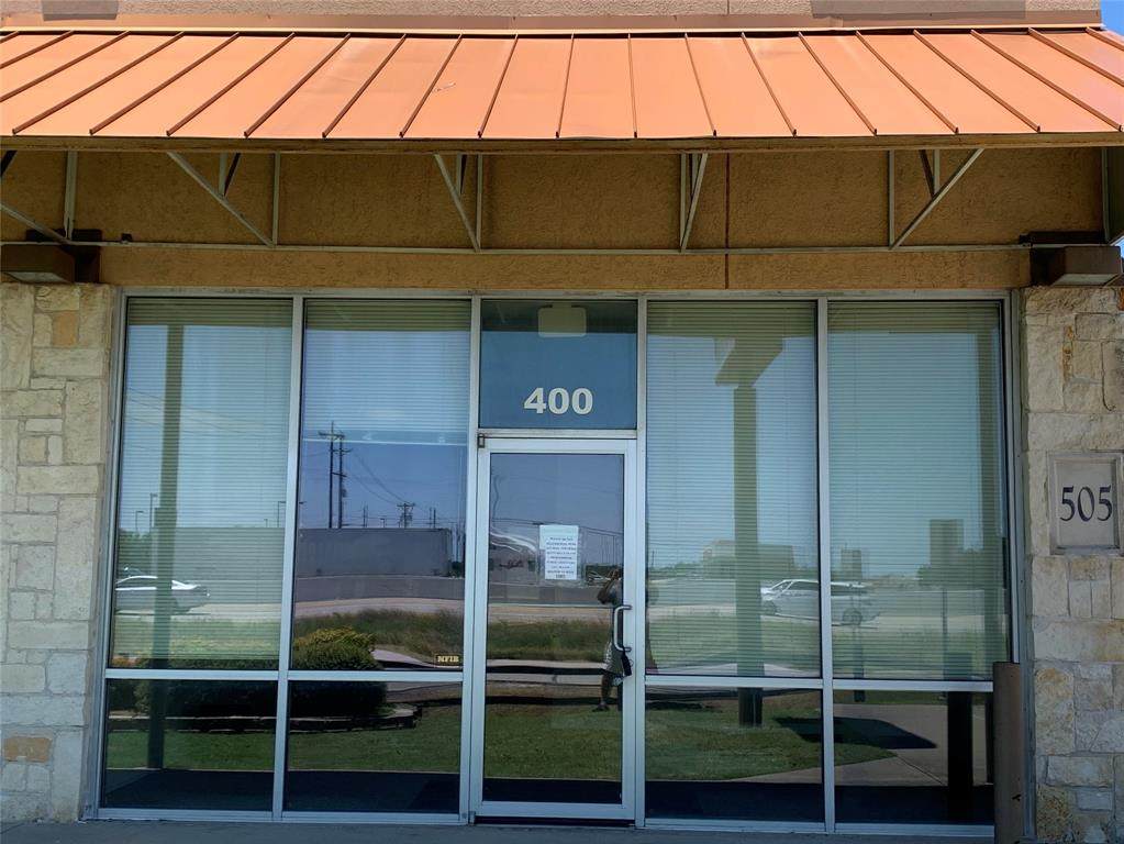 505 Interstate 35 - Photo 1