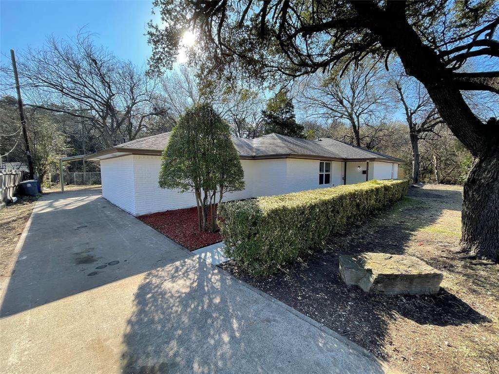 3818 Hampton Road - Photo 1