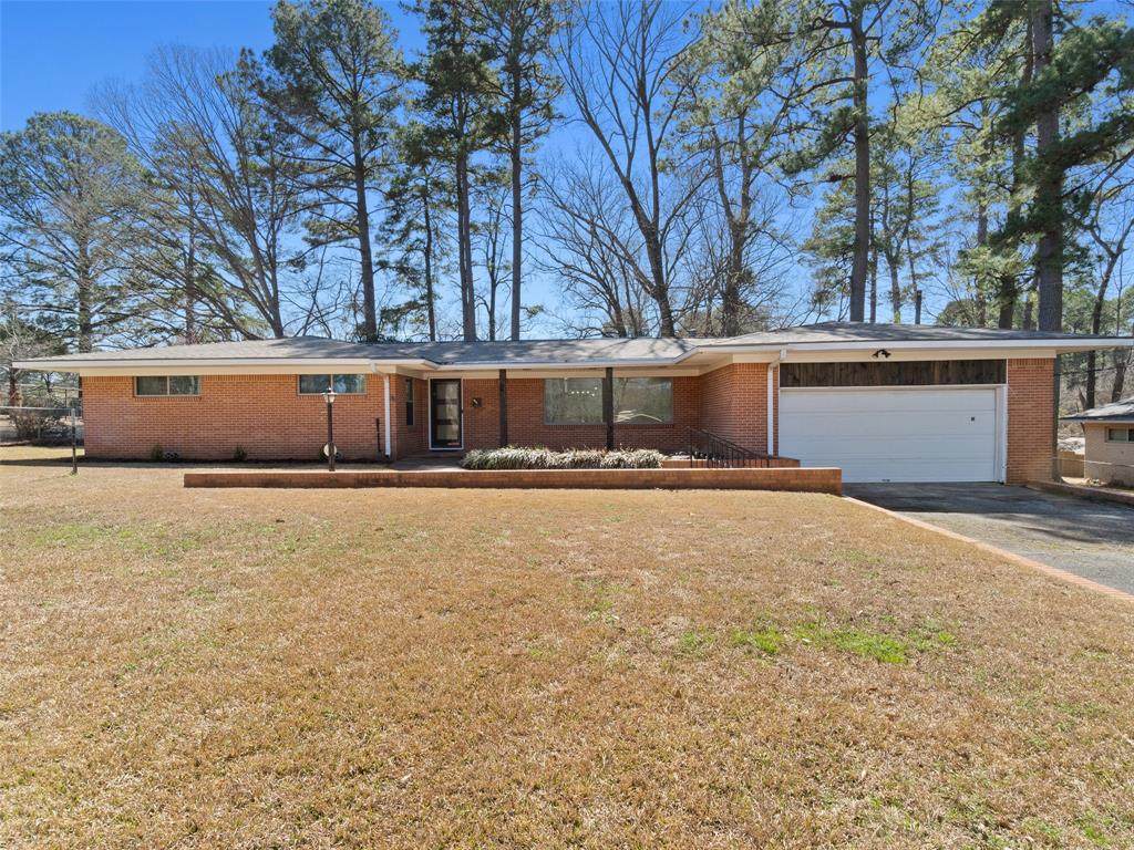1104 Gardenia Lane - Photo 1