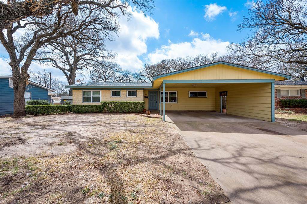 1822 Colony Drive - Photo 1