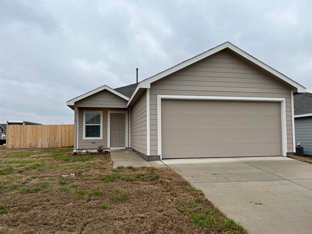 2310 Alcantara Avenue - Photo 1