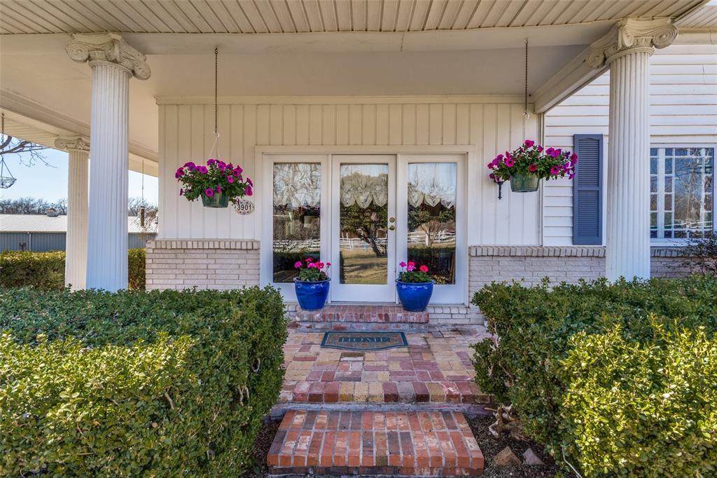3901 Sycamore Lane - Photo 1