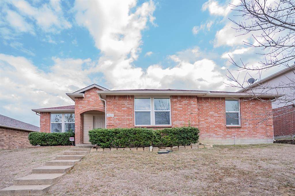 2820 Cameron Way - Photo 1