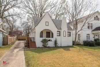 155 College Street - Photo 1