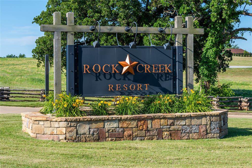 153 Summit Rock Drive - Photo 1