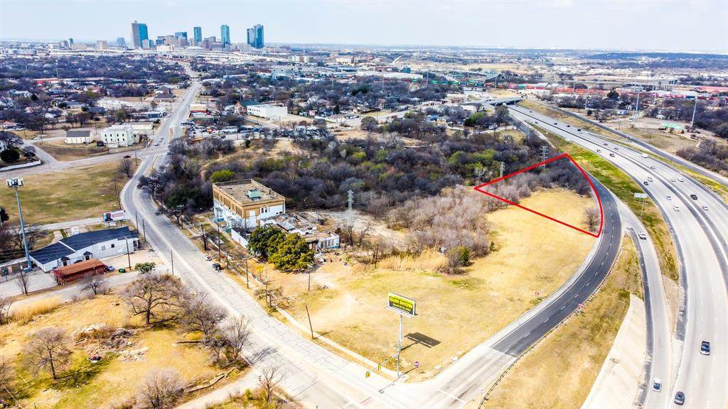 401 Martin Luther King Freeway - Photo 1