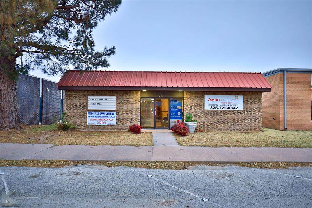 216 Oak Street - Photo 1
