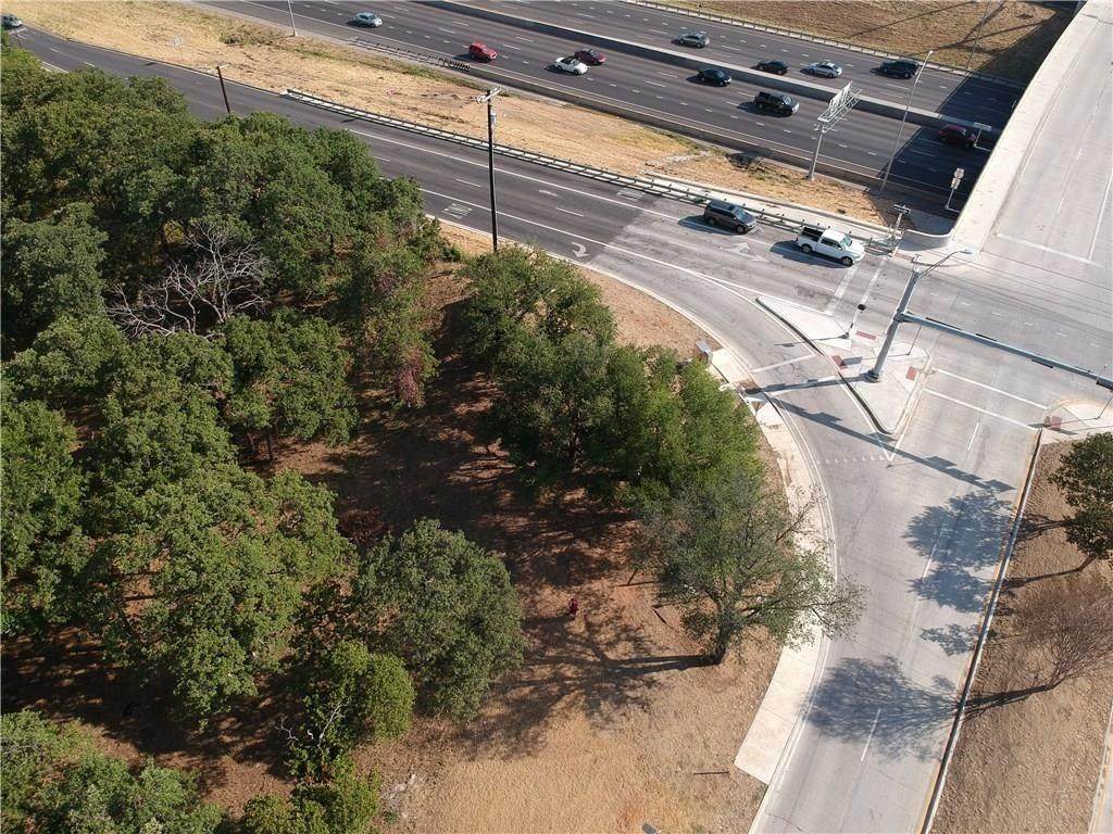 TBD I-35E & Post Oak Dr - Photo 1