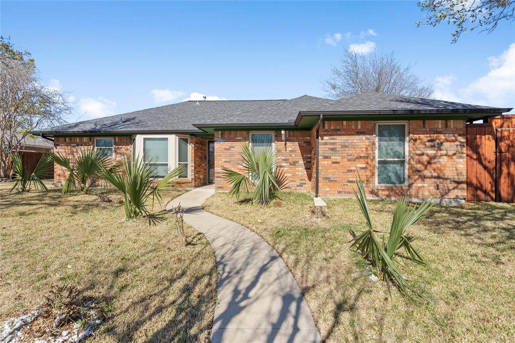 2419 Ridgeview Drive - Photo 1