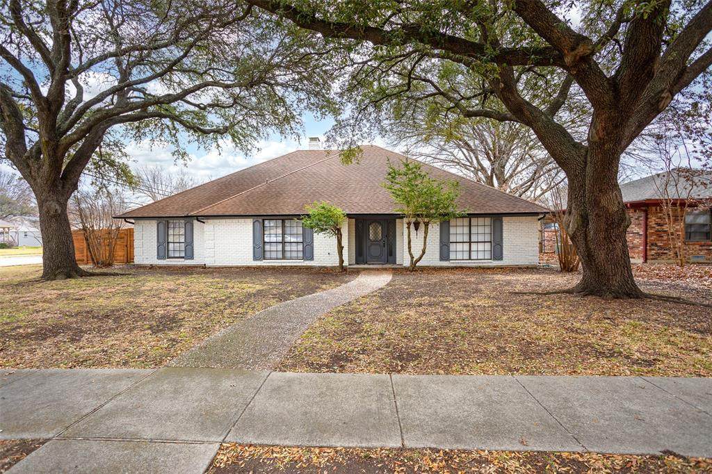 420 Fairview Drive - Photo 1