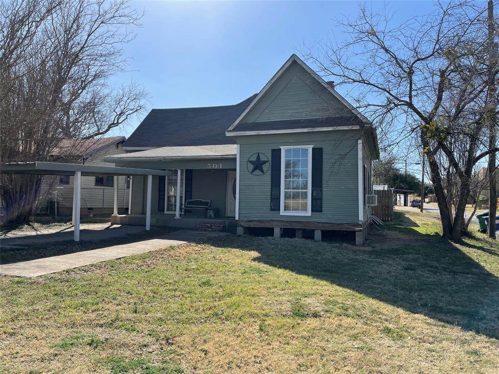 501 Connellee Avenue - Photo 1