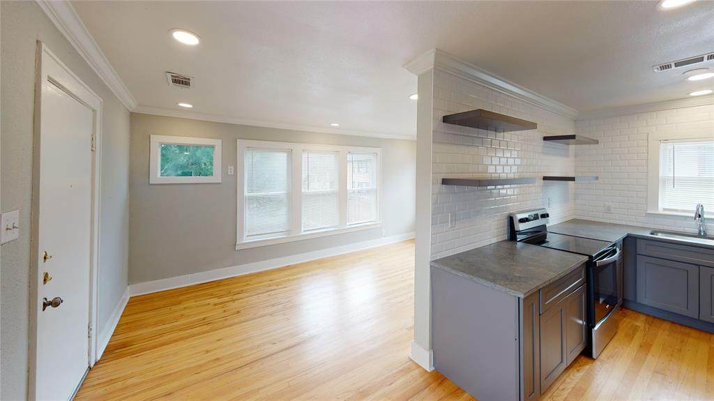 5842 Prospect Avenue - Photo 1