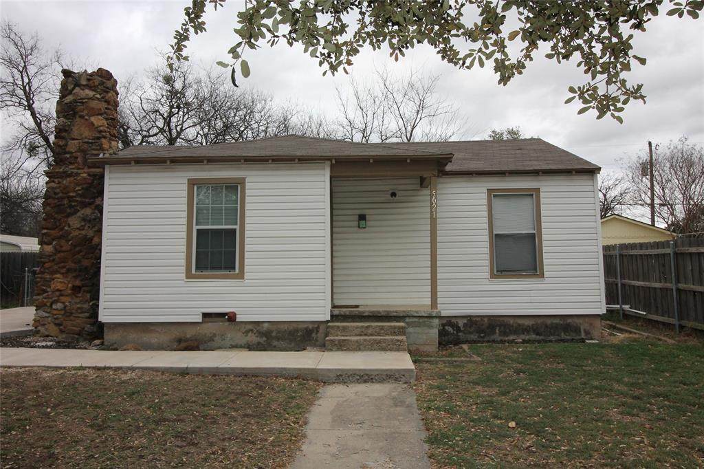 5021 Royal Drive - Photo 1