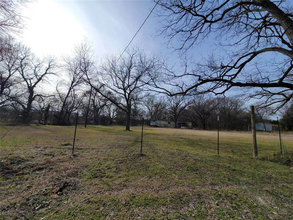 1068 County Road 4526 - Photo 1